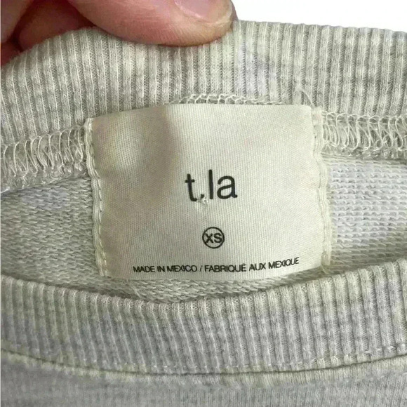 T.La Women’s XS Cream Gray Sweatshirt Longer Back Crew Neck - Picture 7 of 10